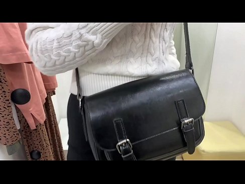 ❤️ Pampublikong masturbesyon ng batang asong si FeralBerry na may dildo sa fitting room ️❌ Anal video sa tl.niceporn.ru ❤